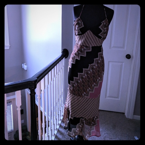 Bisou Bisou Dresses & Skirts - Beautiful Halter MAXI Dress